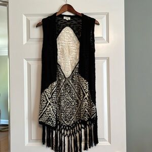 Umgee Women’s Open Cardigan with lots of details